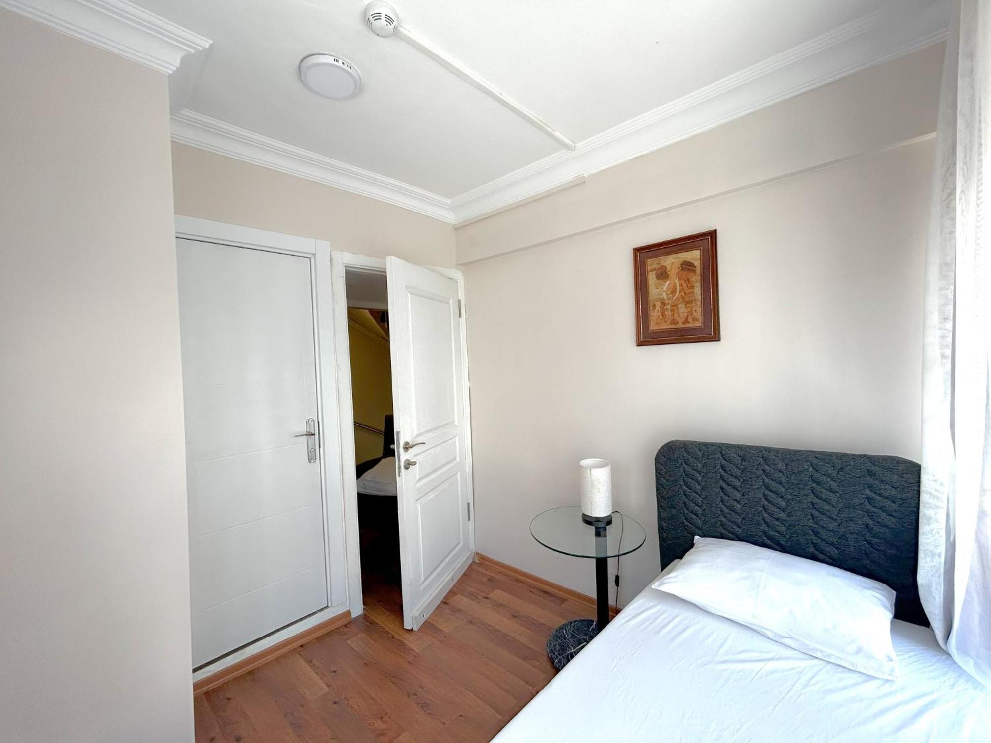 Meydan Pansiyon Uskudar Hotel *